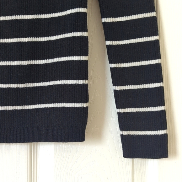 American Eagle Striped Ribbed Knit Form Fitting Off Shoulder Sweater Black White - Picture 7 of 10